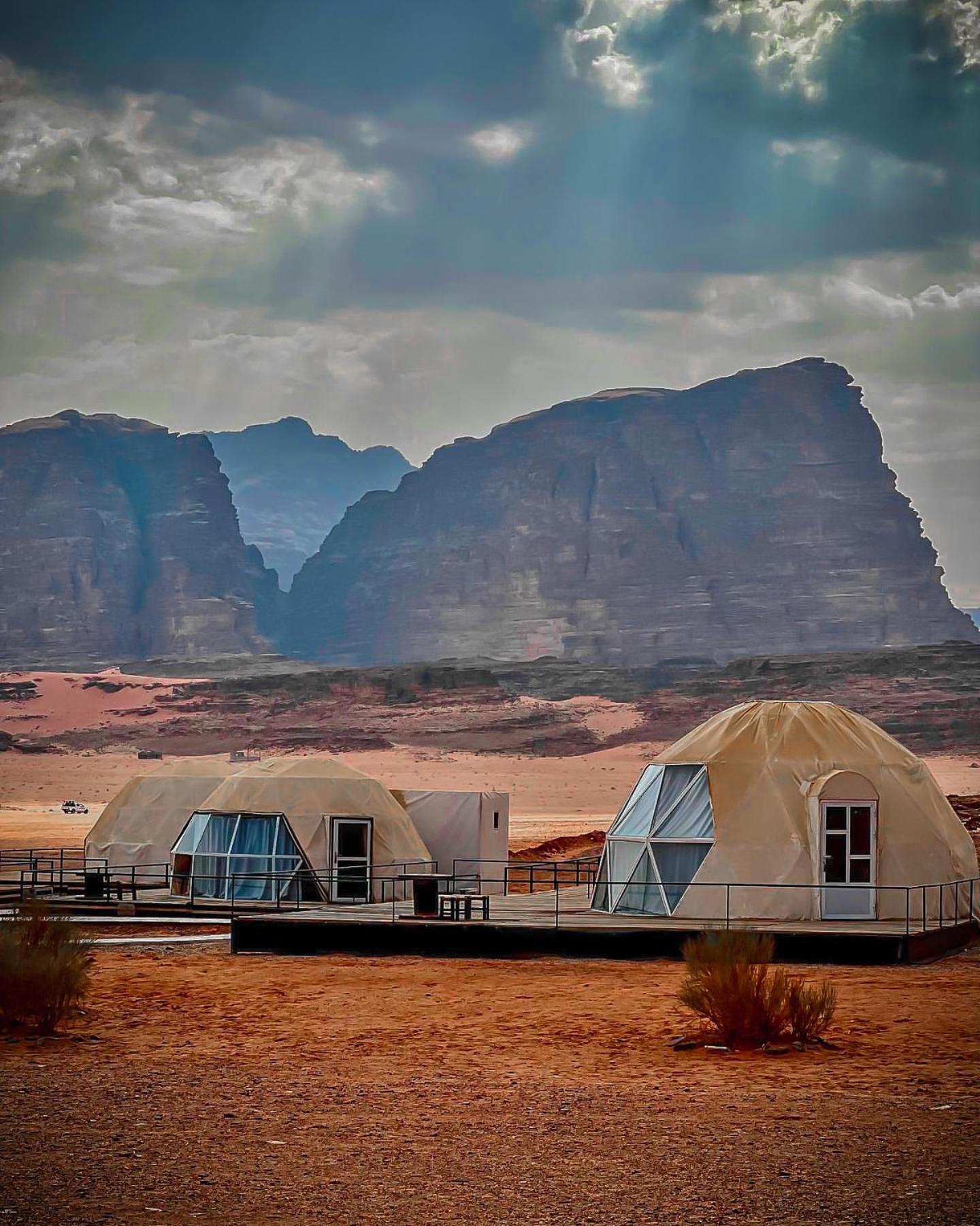 Rum Maria Luxury Camp & Bubble Rooms Wadi Rum Eksteriør bilde
